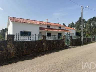 Moradia independente à venda em Aljubarrota