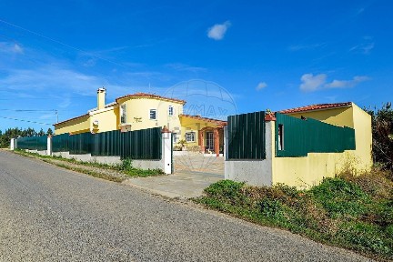 Atouguia da Baleia, Bufarda - Ribafria, Estrada Sem Nome