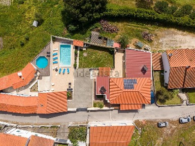 Moradia independente à venda em Casal de Baixo s/n
