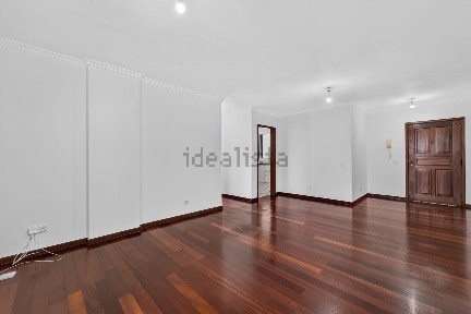 Apartamento T1 à venda no Caminho da Fonte do Livramento s/n