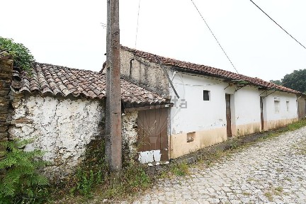 Moradia independente à venda em Bc. da Lomba
