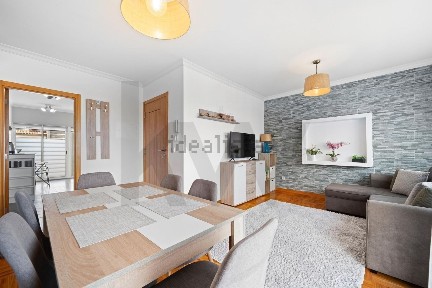 Apartamento T2 à venda na Rua Da Longueira