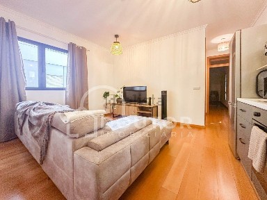 Apartamento T2 à venda na Rua Mary Jane Wilson s/n