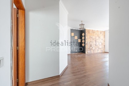 Apartamento T3 à venda em Caniço