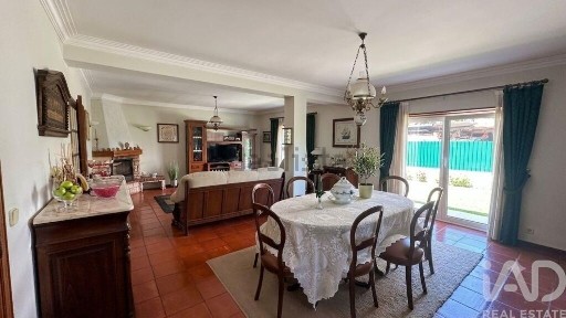 Moradia independente à venda em Santa Marta de Portuzelo