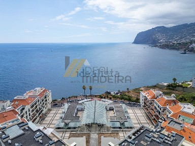 Apartamento T3 à venda na Rua da Ponta da Cruz, 32