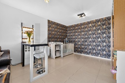 Apartamento T1 à venda na Estrada da Ponta Oliveira, 55