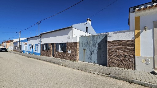 Casa ou moradia à venda na Rua do Sol s/n