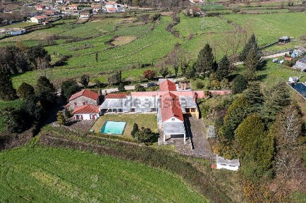 Quinta à venda em Covas
