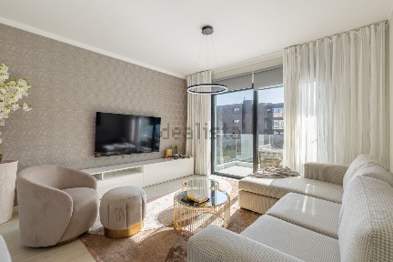 Apartamento T3 à venda no Beco da Nora