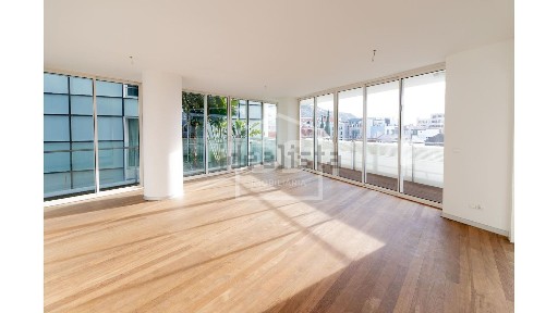Apartamento T4 à venda na Estrada Monumental, 410