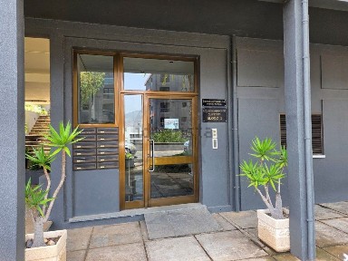 Apartamento T2 à venda no Caminho das Virtudes