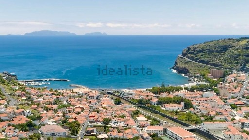 Apartamento T3 à venda em Machico