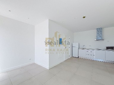 Apartamento T1 à venda no Caminho do Engenho