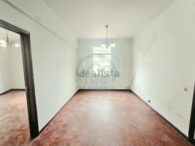 Apartamento T2 à venda na Rua do Carmo