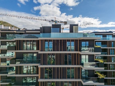 Apartamento T3 à venda na Estrada Monumental, 56