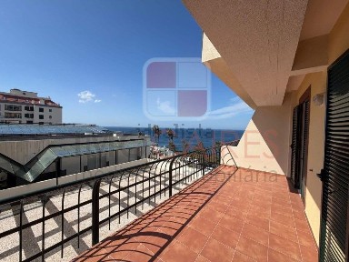 Apartamento T2 à venda na Rua da Ponta da Cruz