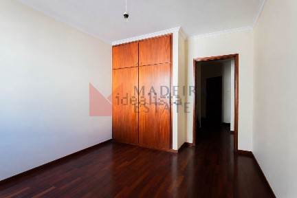 Apartamento T2 à venda na Rua da Conceição