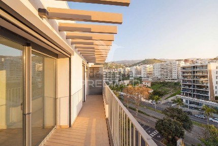 Apartamento T2 à venda na Ajuda - Amparo - Piornais