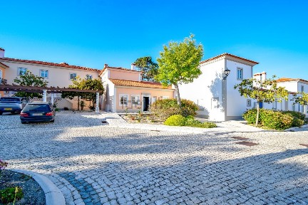 Amoreira, Urb. Vila Dos Príncipes, Rua Dona Catarina de Bragança, 34