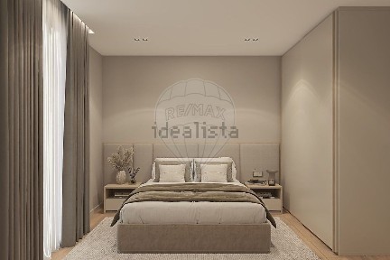 Apartamento T2 à venda na Estrada João Gonçalves Zarco, 332