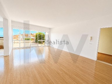 Apartamento T2 à venda em Impasse do Figueiral
