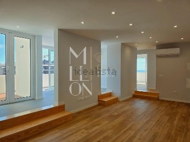 Apartamento T2 à venda na Ajuda - Amparo - Piornais