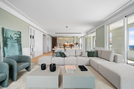 Apartamento T3 à venda no Largo do Pelourinho s/n