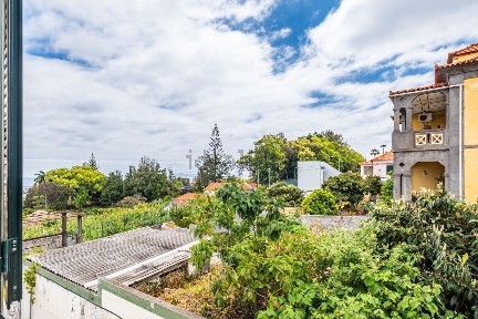 Apartamento T1 à venda na Rua da Casa Branca, 4