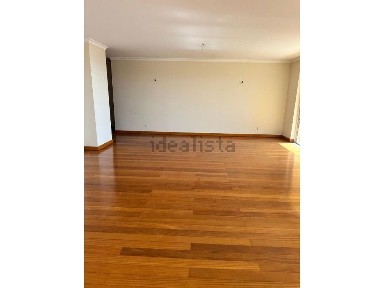 Apartamento T3 à venda na Ajuda - Amparo - Piornais