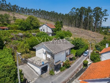 Moradia independente à venda em Ardegão - Freixo - Mato