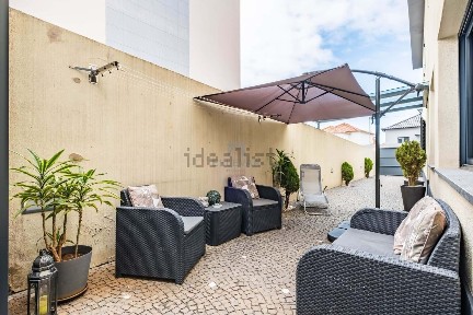Apartamento T3 à venda em Santo António