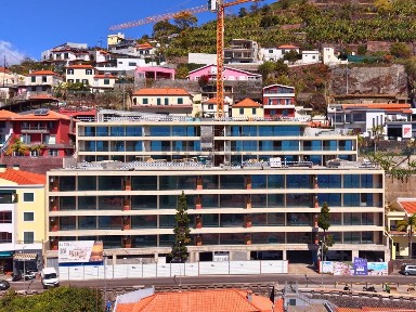 Apartamento T2 à venda na Rua Dr. João Abel de Freitas, 35