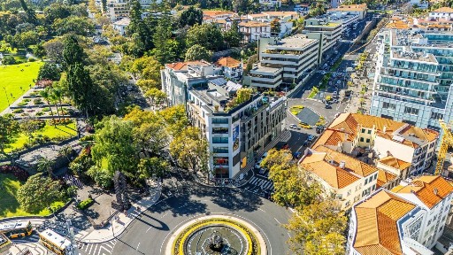 Apartamento T2 à venda na Avenida do Infante
