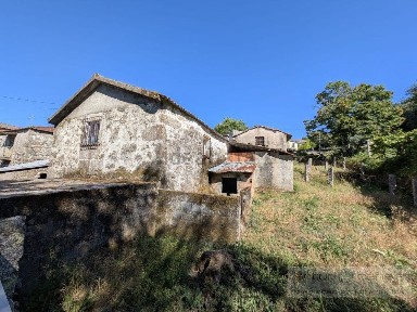 Moradia independente à venda em Carralcova
