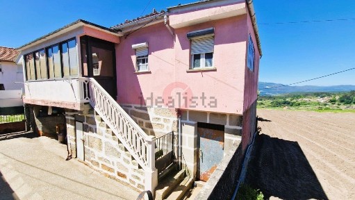 Casa ou moradia à venda em Anhões