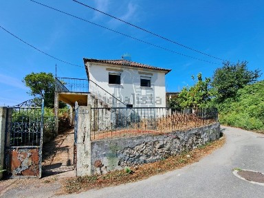 Moradia independente à venda em Refóios do Lima