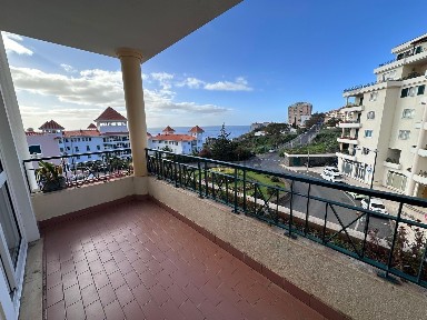 Apartamento T3 à venda em Reis Magos