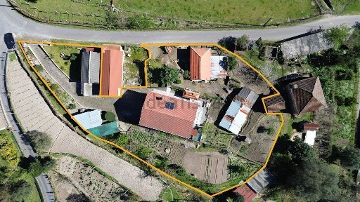 Moradia independente à venda em Sá