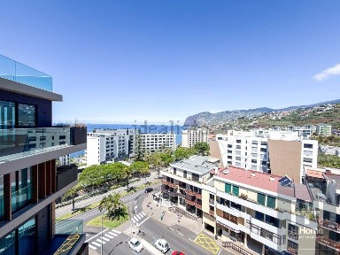 Apartamento T3 à venda na Estrada Monumental