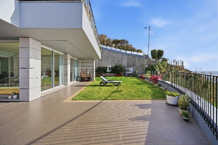 Apartamento T4 à venda na Estrada Monumental, 281