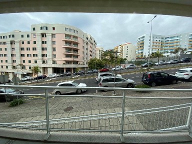 Apartamento T3 à venda na Avenida do Amparo