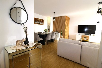 Apartamento T2 à venda na Estrada Monumental s/n