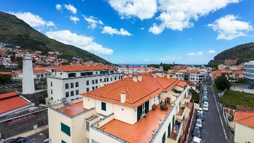 Apartamento T2 à venda na Rua do Ribeirinho