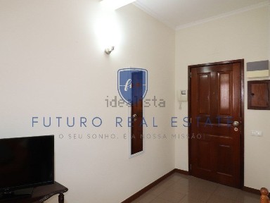 Apartamento T1 à venda na Rua da Casa Branca