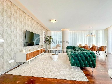 Apartamento T4 à venda em Sé