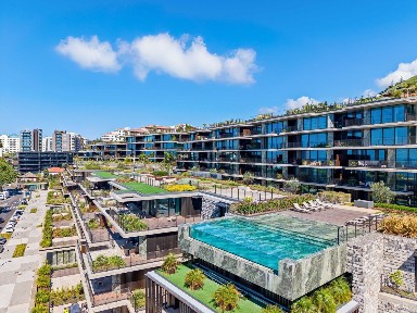 Apartamento T3 à venda na Estrada Monumental, 326