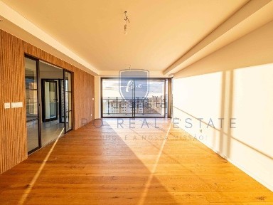 Apartamento T2 à venda na Ajuda - Amparo - Piornais