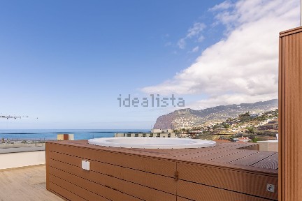 Penthouse à venda na Estrada Monumental