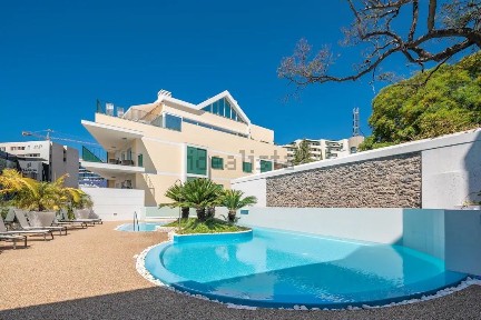 Apartamento T3 à venda na Avenida do Infante